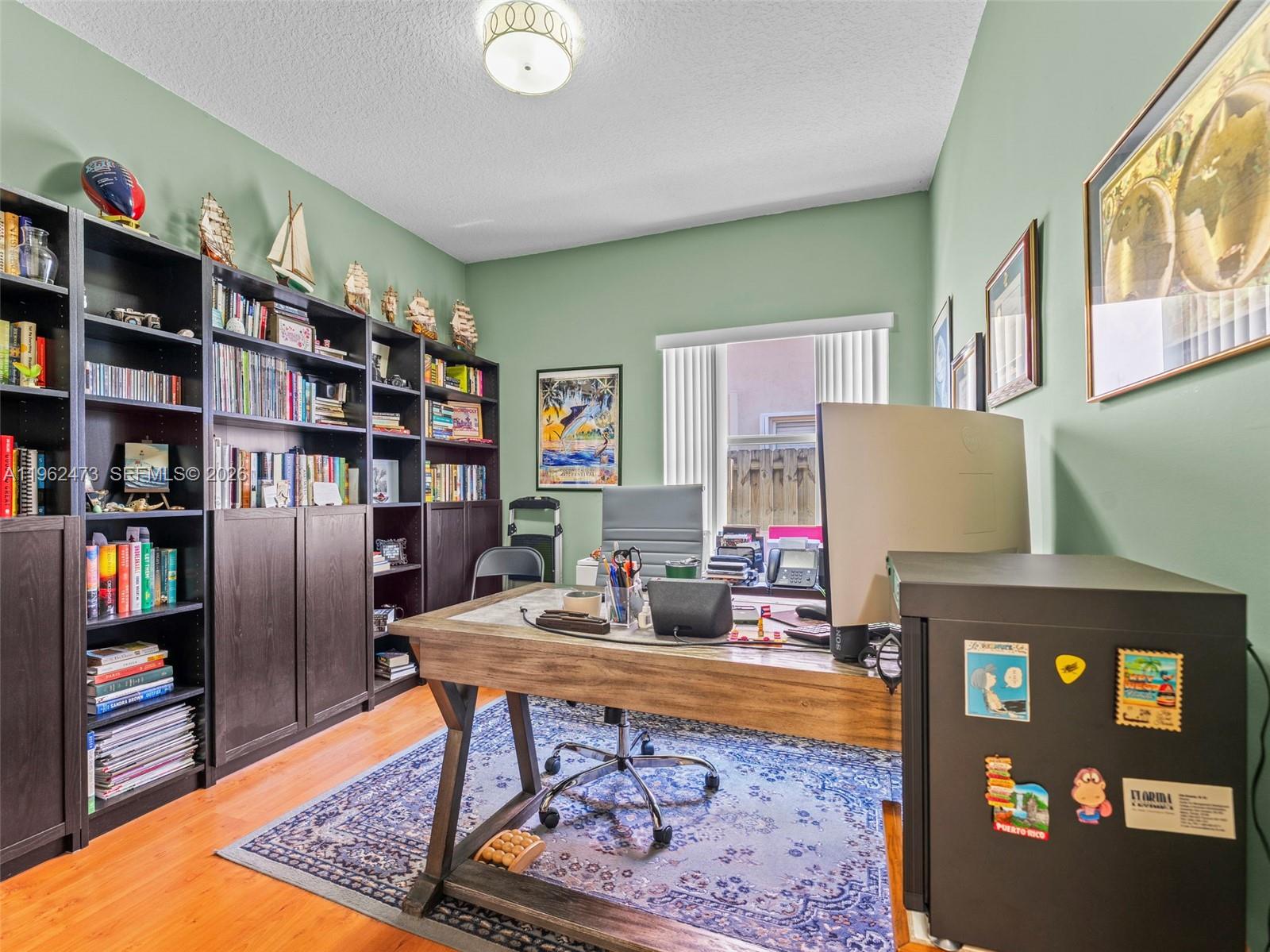 OAK CREEK SOUTH - Residential