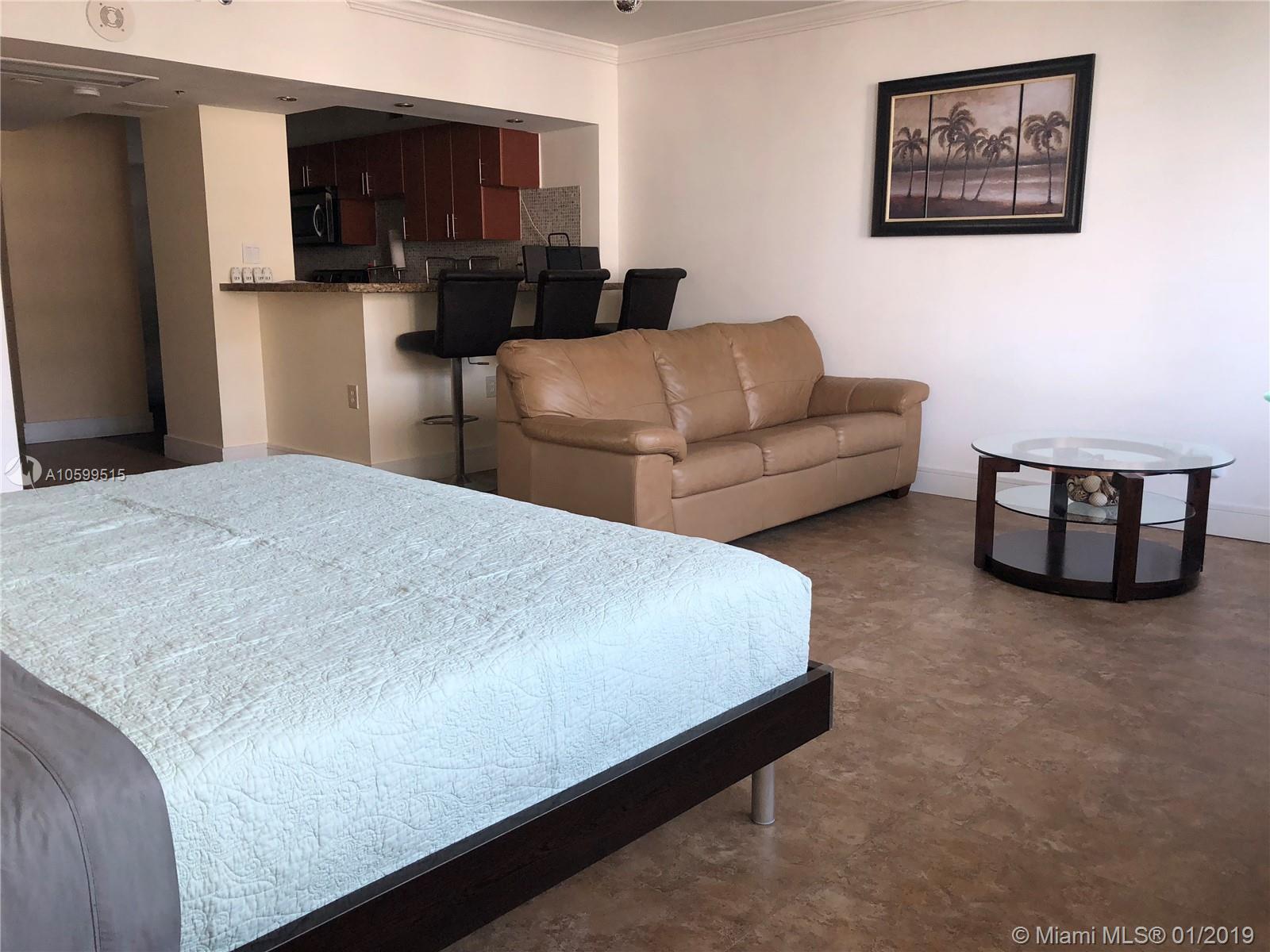 THE DECOPLAGE CONDO - Residential Lease