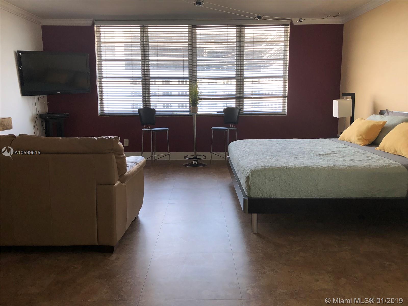 THE DECOPLAGE CONDO - Residential Lease