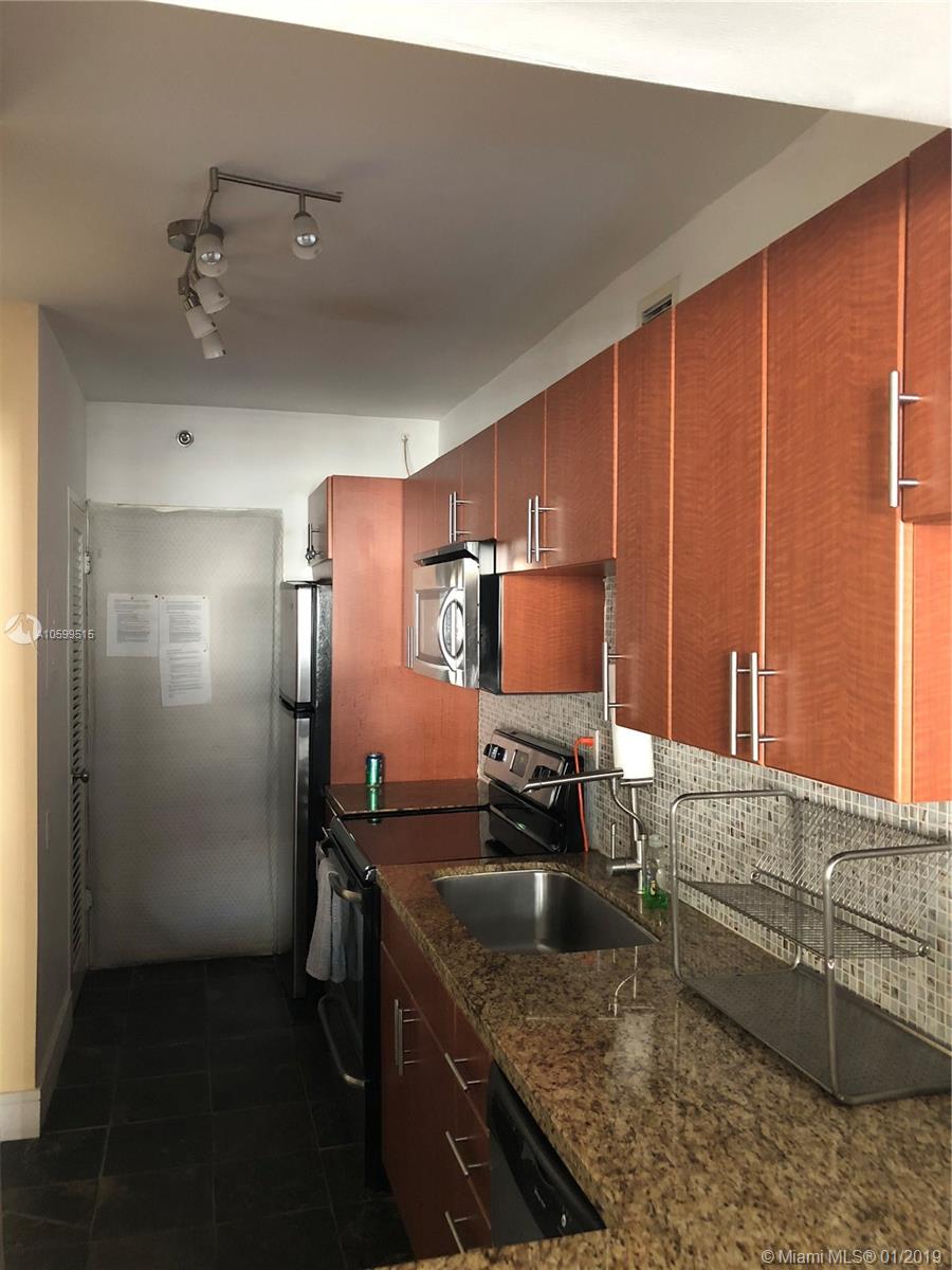 THE DECOPLAGE CONDO - Residential Lease