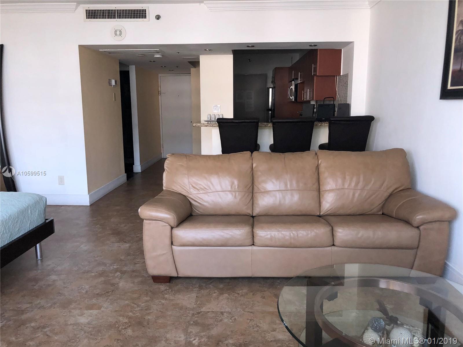 THE DECOPLAGE CONDO - Residential Lease