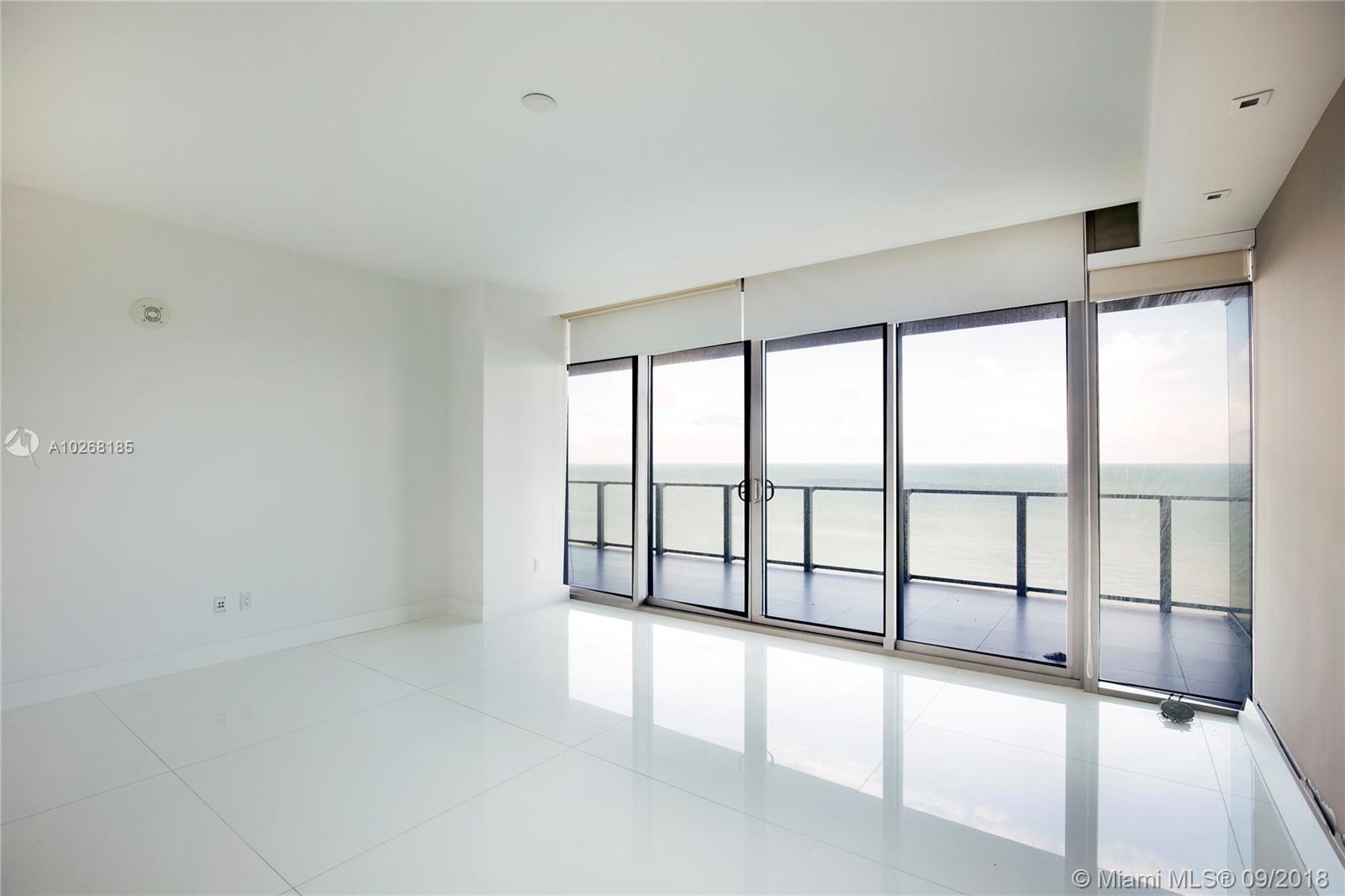 OCEANA KEY BISCAYNE - Residential