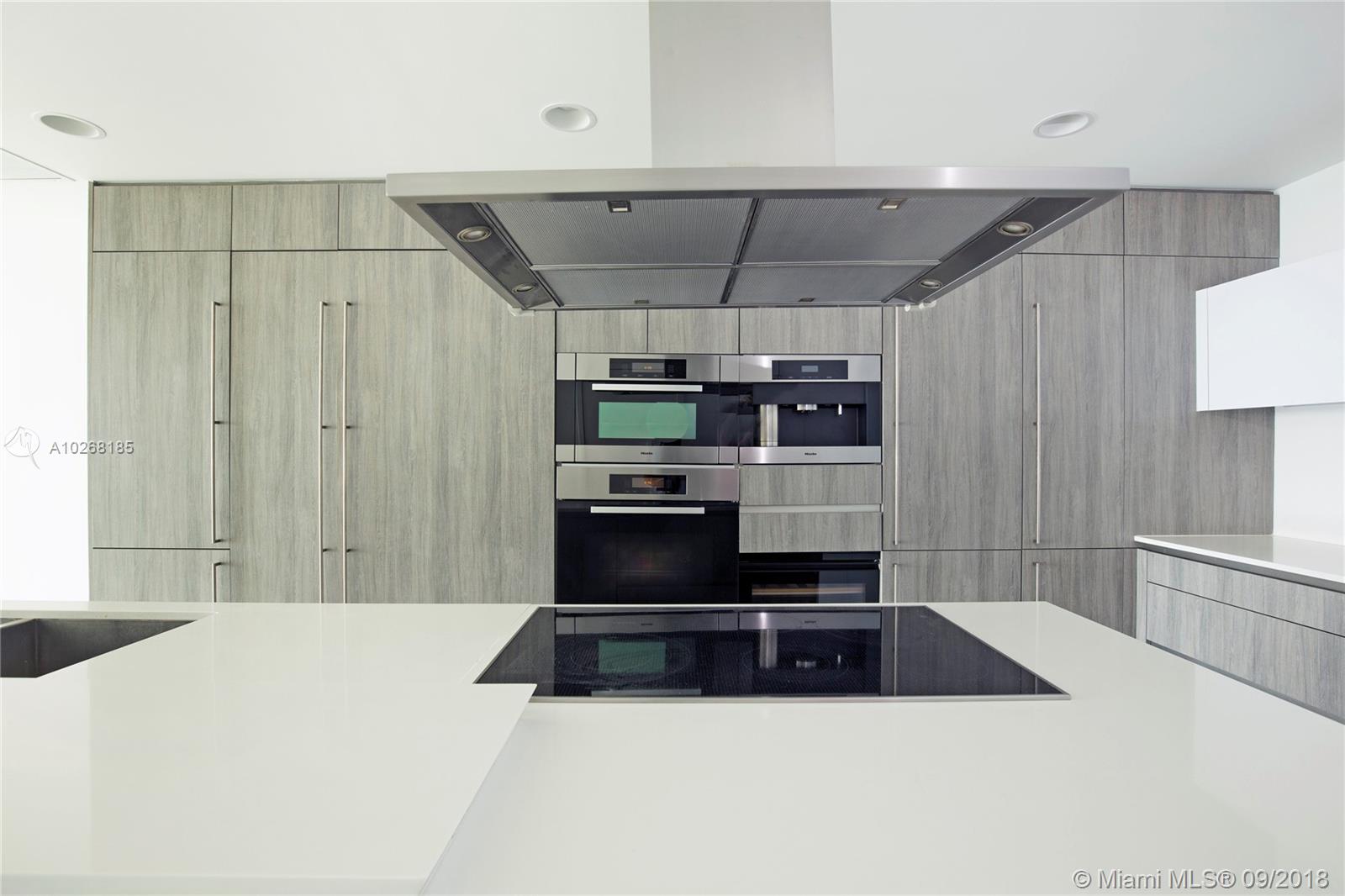 OCEANA KEY BISCAYNE - Residential