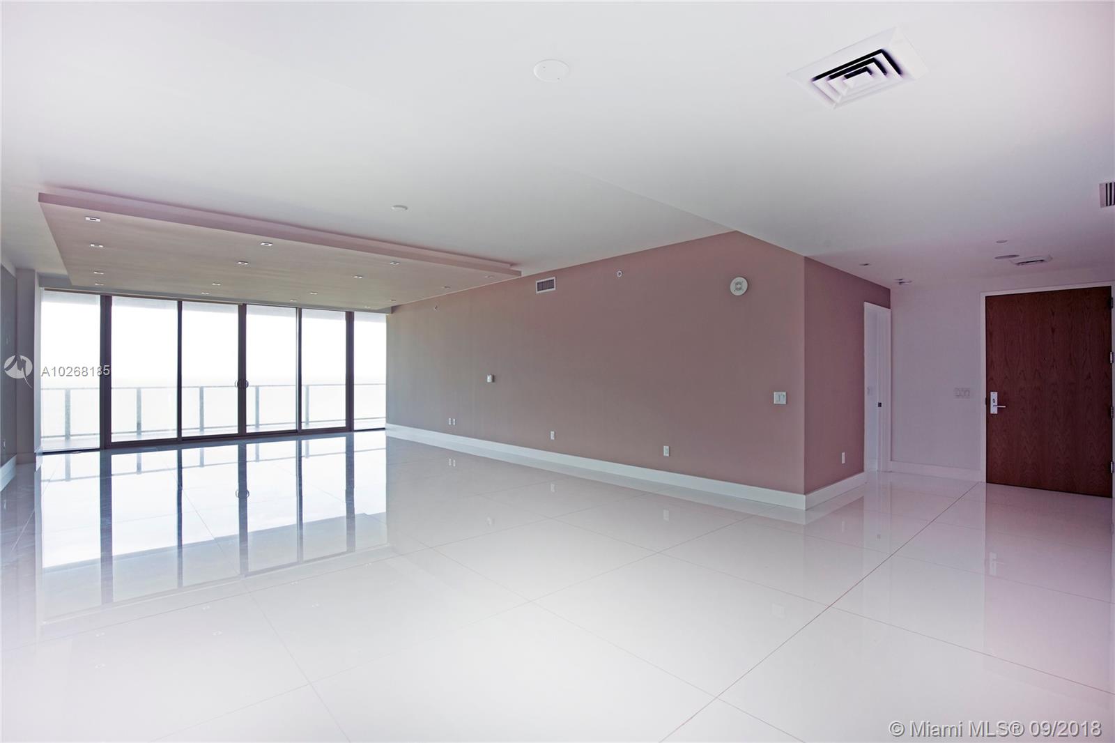 OCEANA KEY BISCAYNE - Residential