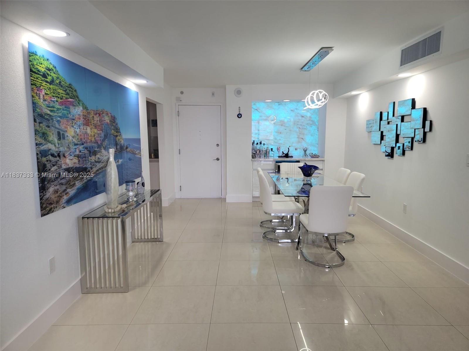 5701 Collins Ave 1512