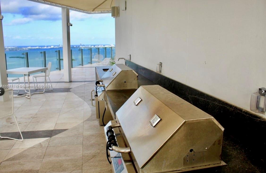 PARAISO BAYVIEWS CONDO - Residential
