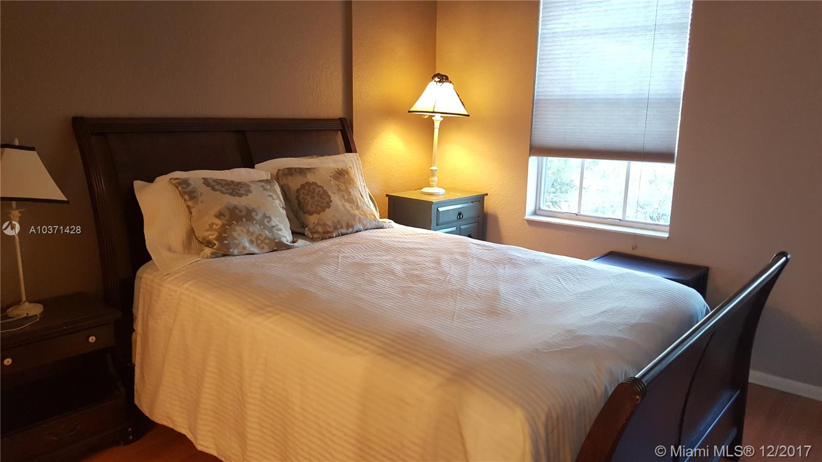 VILLAS DE TUSCANY CONDO - Residential