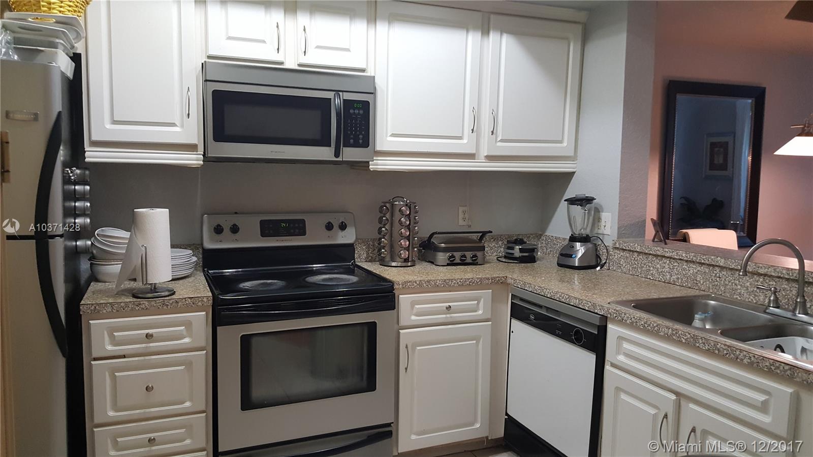 VILLAS DE TUSCANY CONDO - Residential