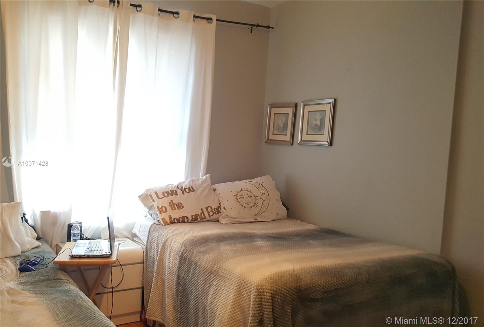 VILLAS DE TUSCANY CONDO - Residential