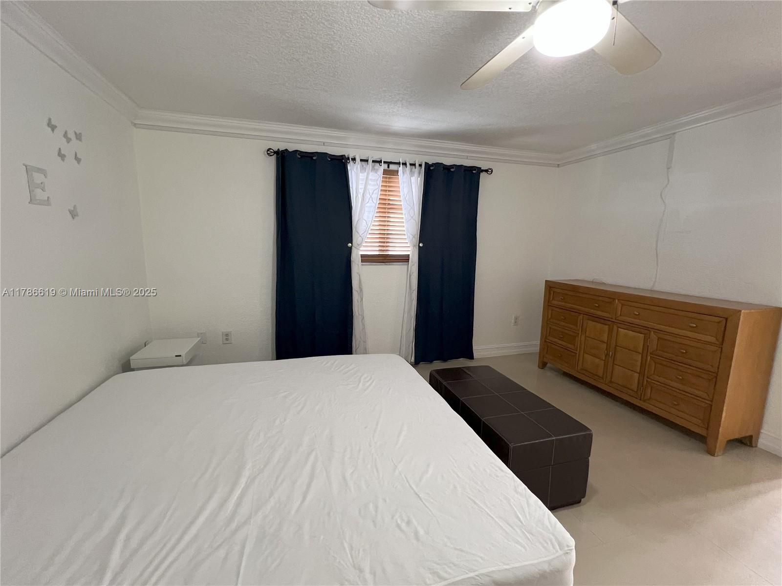 CARIBBEAN HOUSE CONDO - Residential