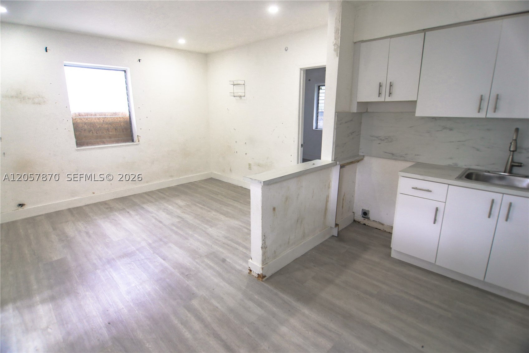 270-272 NW 35th St