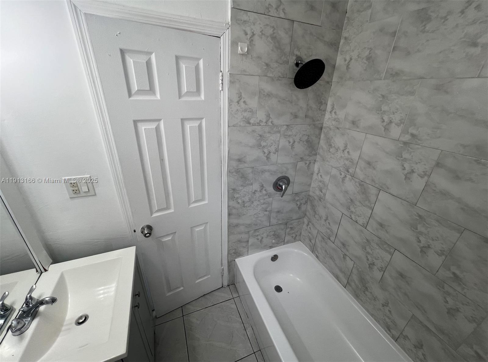 IDLEWILD PARK - Residential Lease