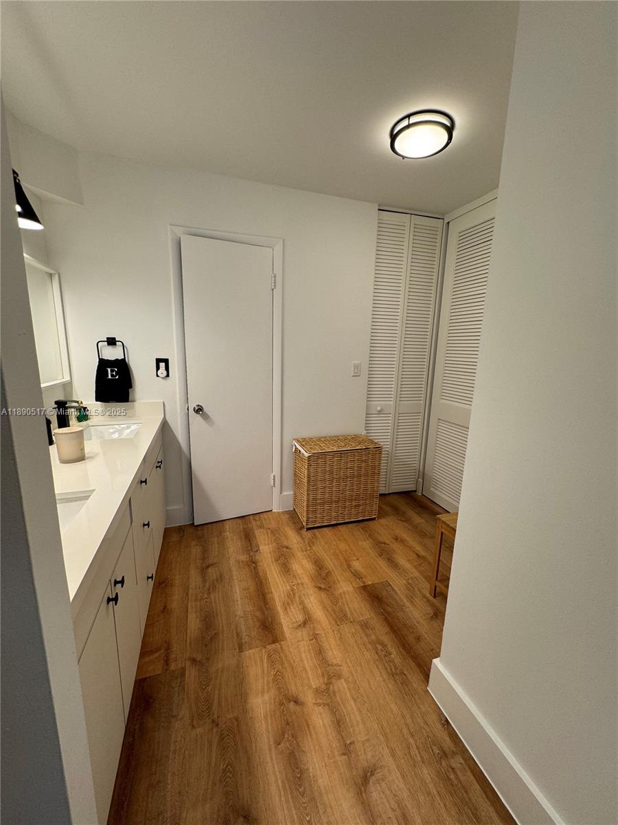 ISLAND BREAKERS CONDO - Residential Lease