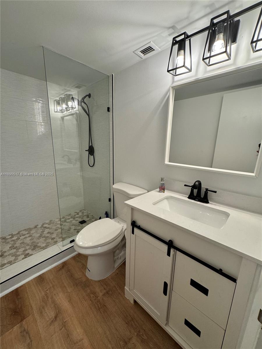 ISLAND BREAKERS CONDO - Residential Lease