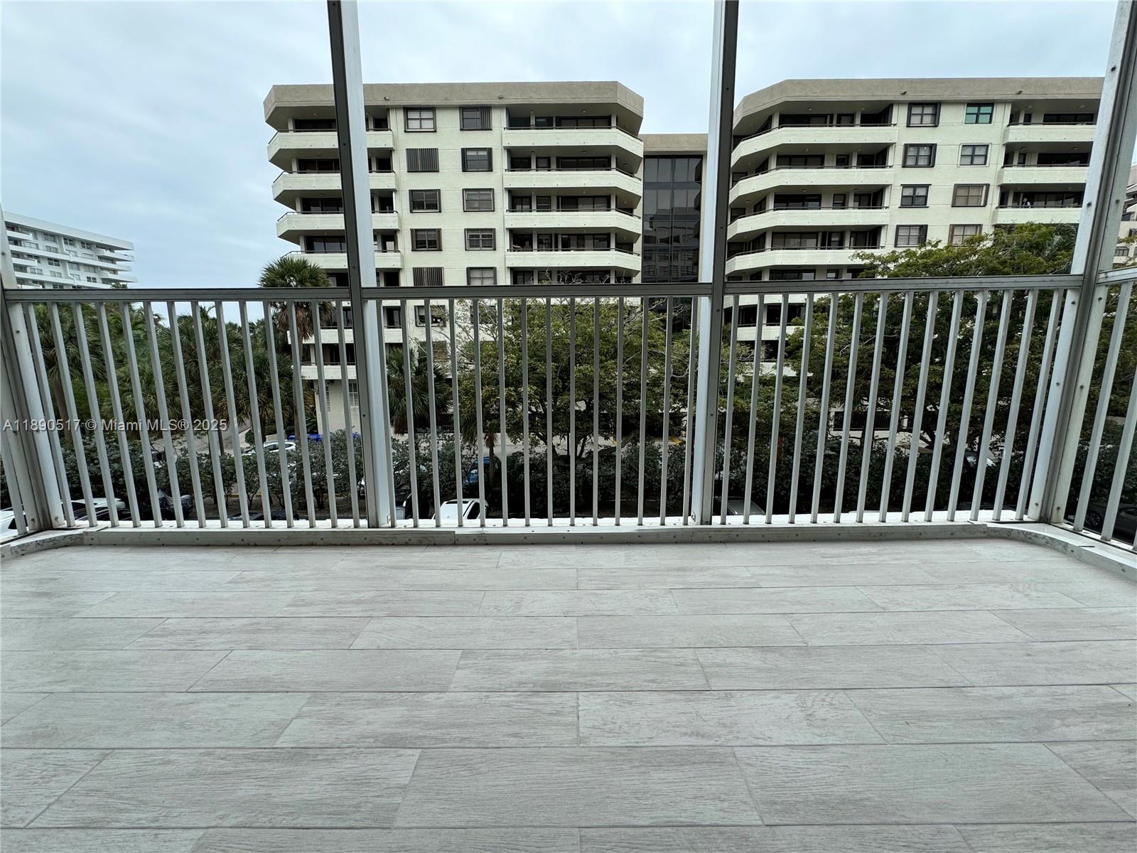 ISLAND BREAKERS CONDO - Residential Lease