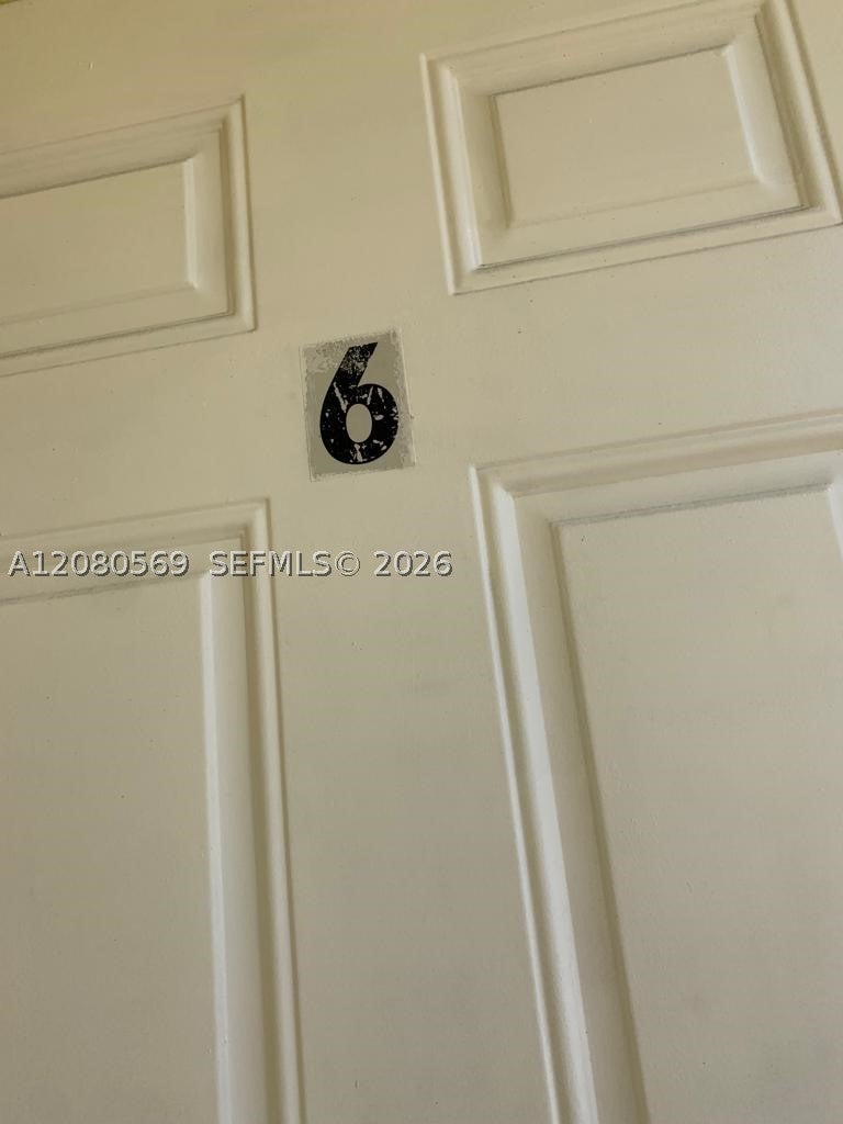545 Michigan Ave 6