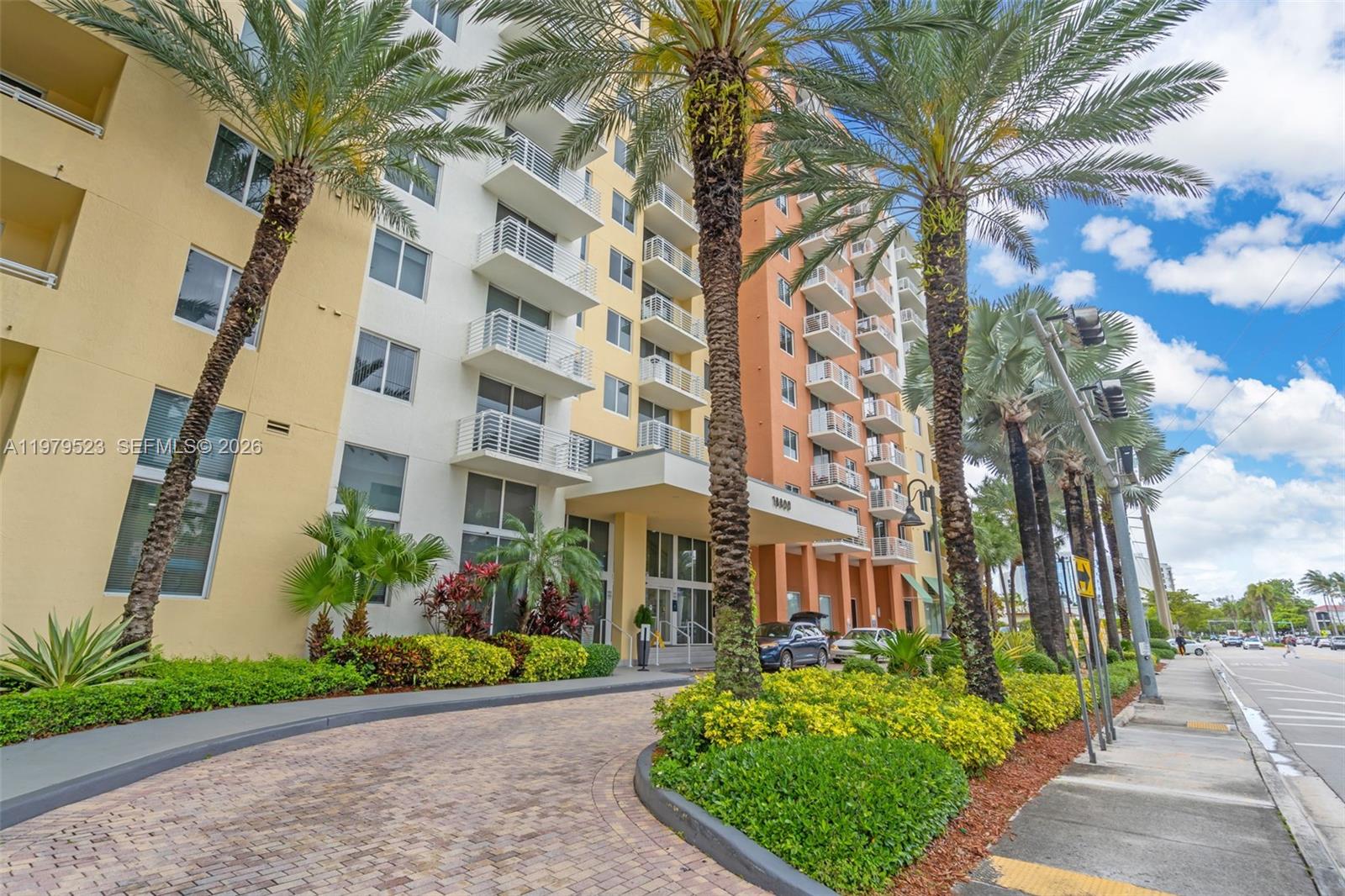 VENTURE AT AVENTURA EAST - Residential