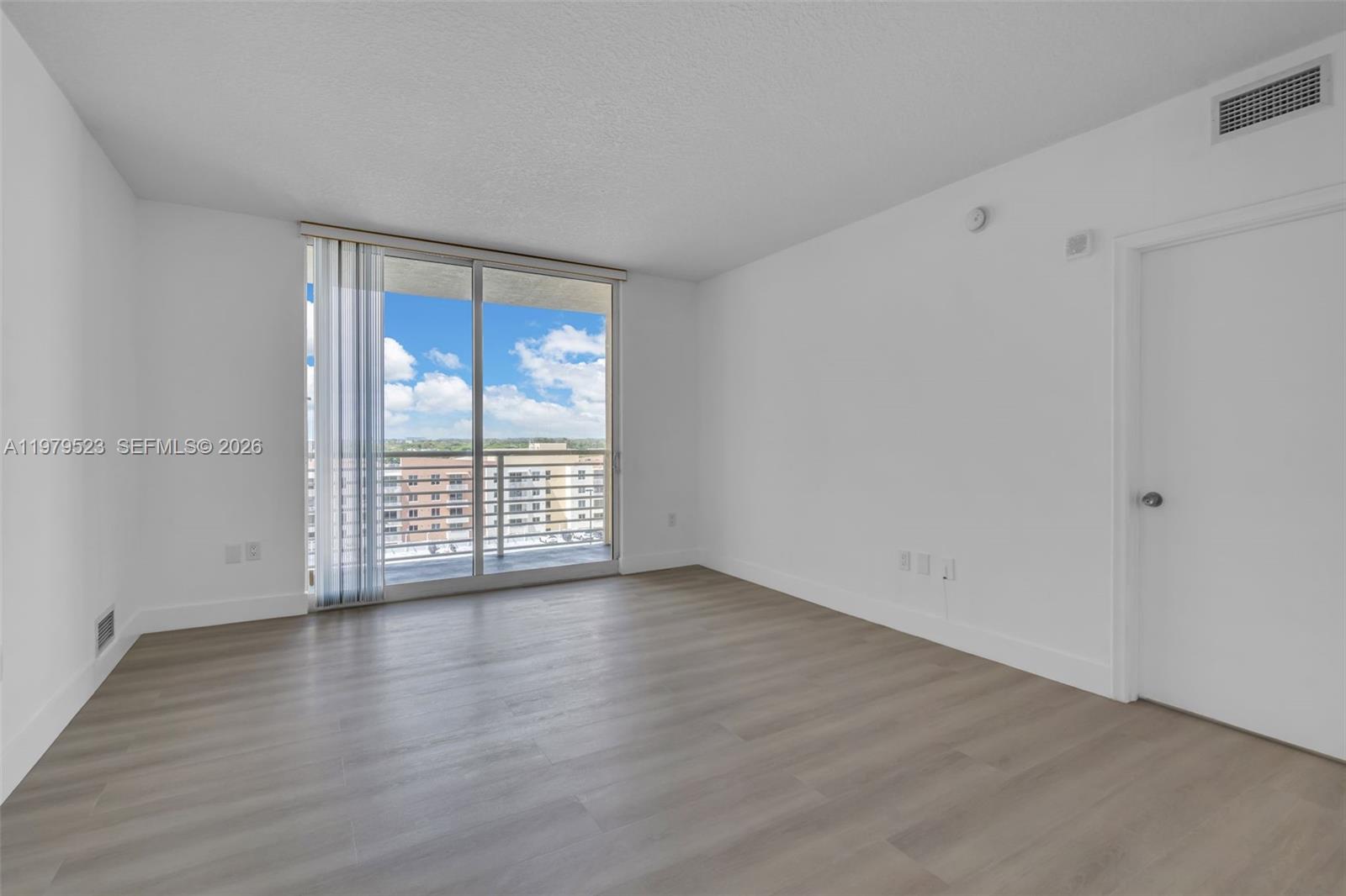 VENTURE AT AVENTURA EAST - Residential