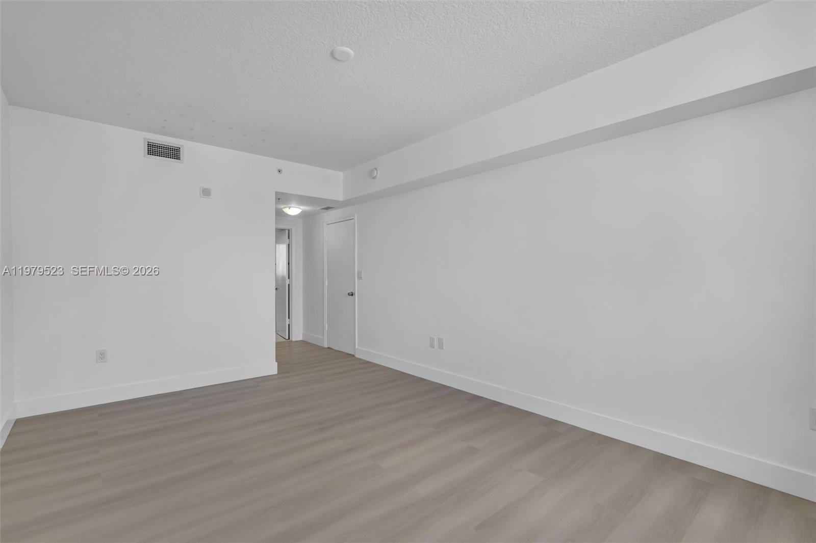 VENTURE AT AVENTURA EAST - Residential