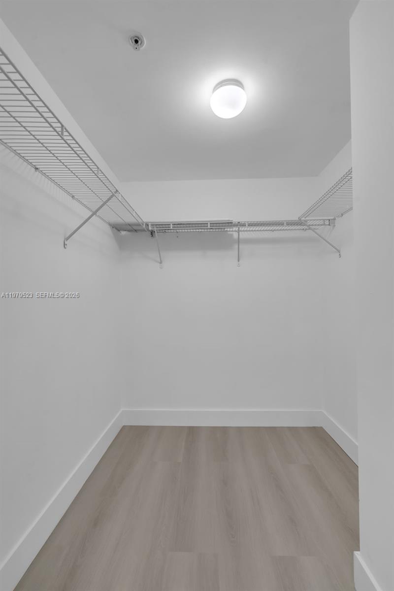 VENTURE AT AVENTURA EAST - Residential