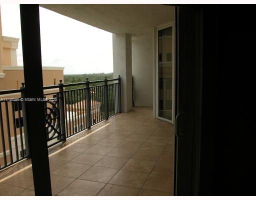 GABLES PARK TOWER - Residential