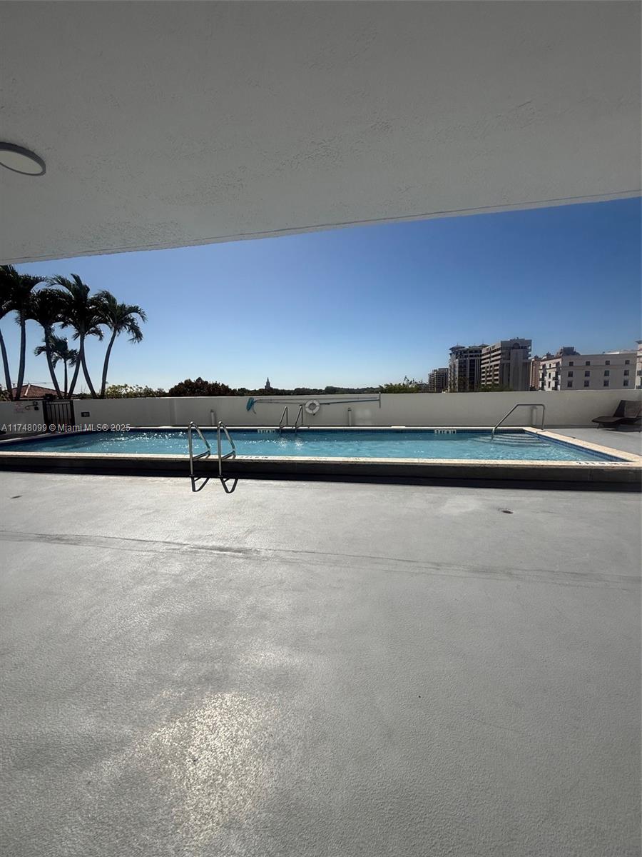 GABLES PARK TOWER - Residential