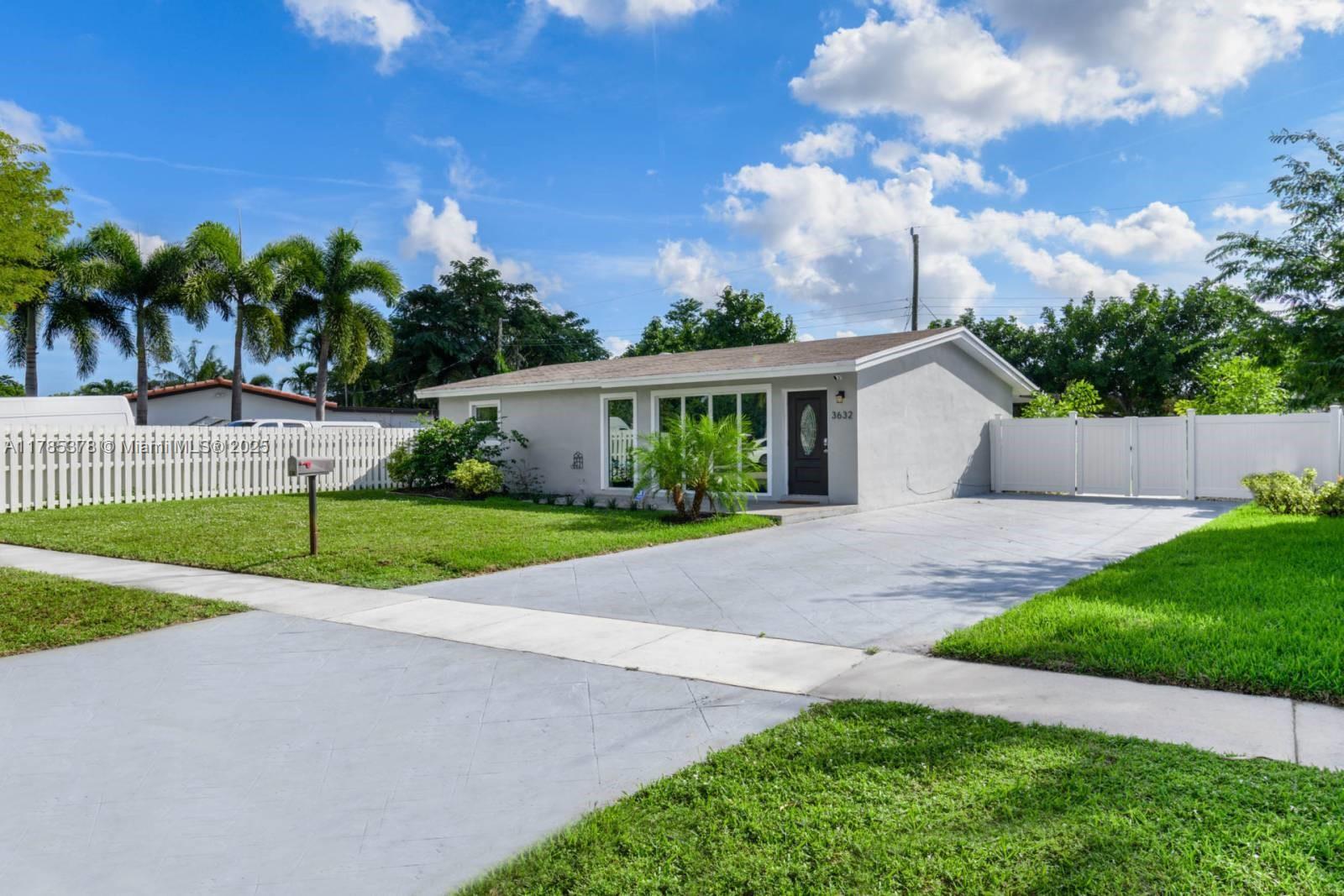 Rental Property at 3632 Sw 17th St, Fort Lauderdale, Broward County, Florida - Bedrooms: 3 
Bathrooms: 2  - $3,700 MO.