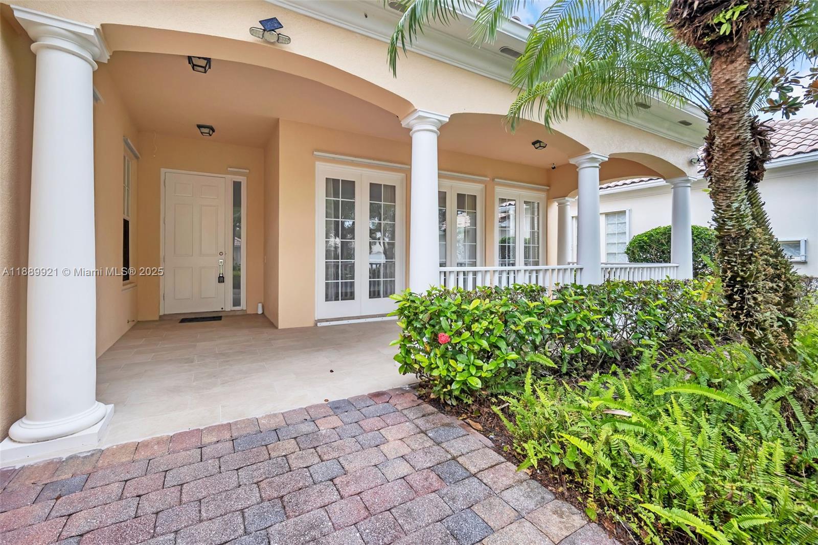 VILLAGEWALK OF WELLINGTON - Residential Lease