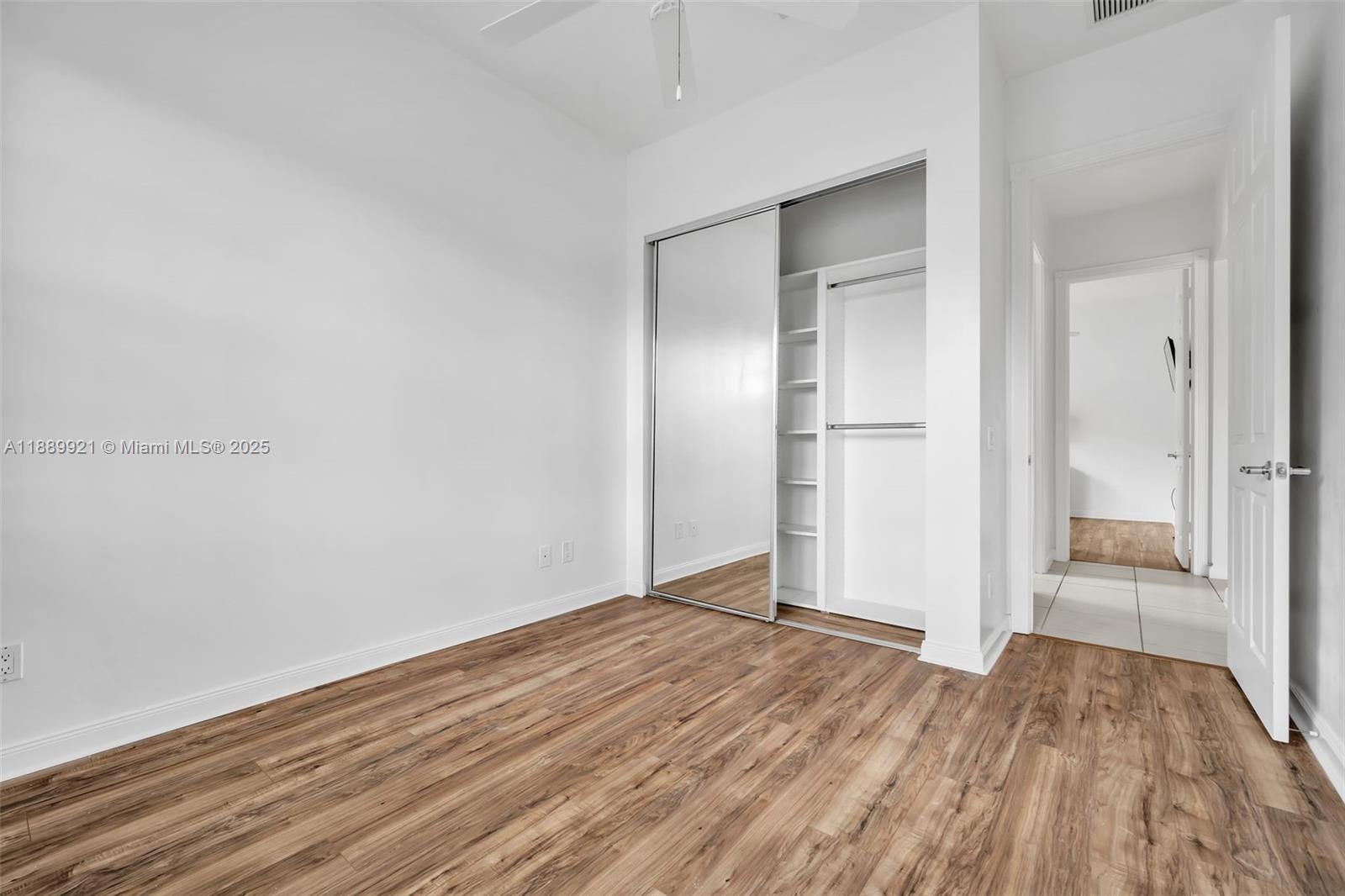 VILLAGEWALK OF WELLINGTON - Residential Lease