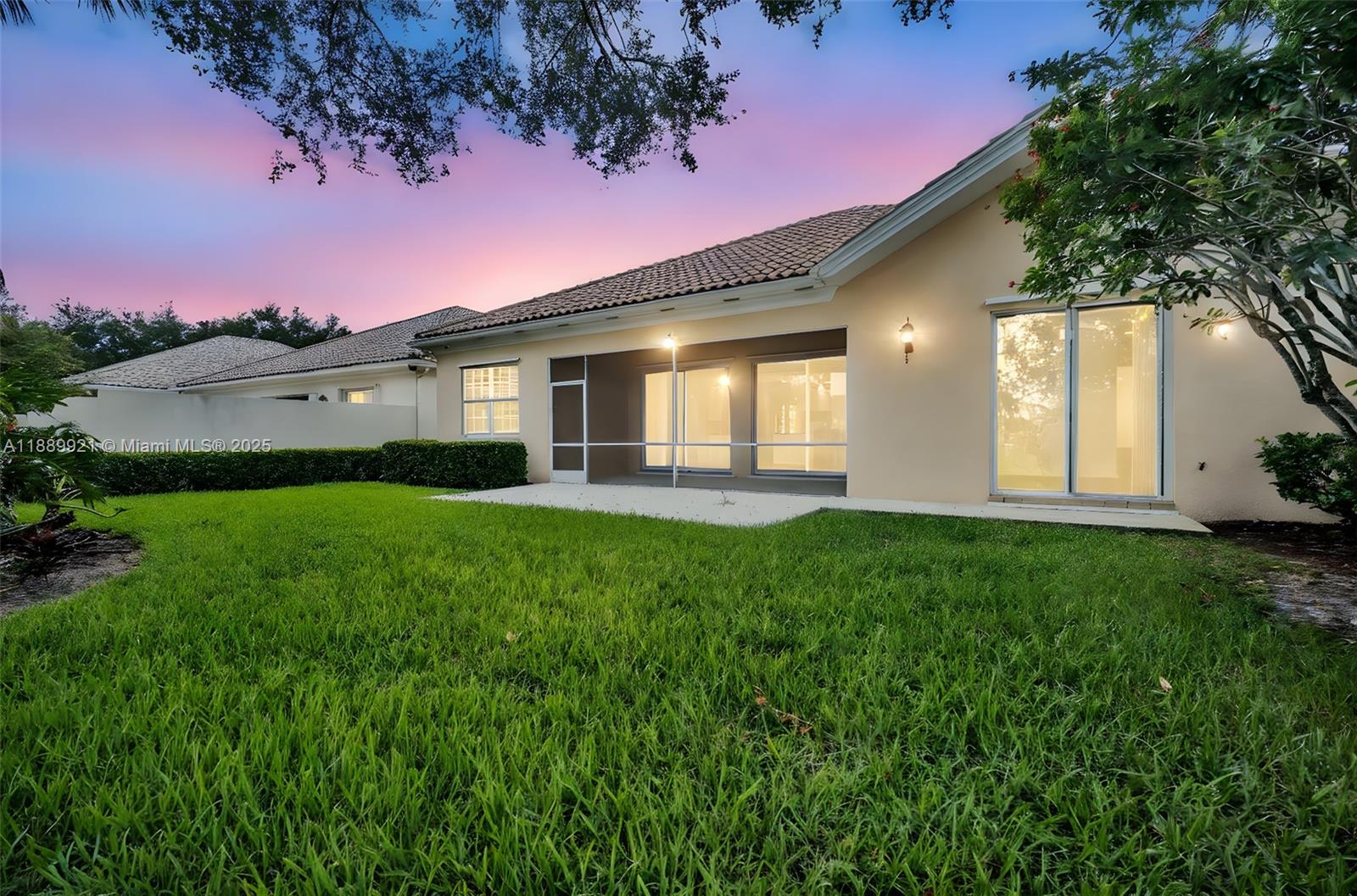 VILLAGEWALK OF WELLINGTON - Residential Lease