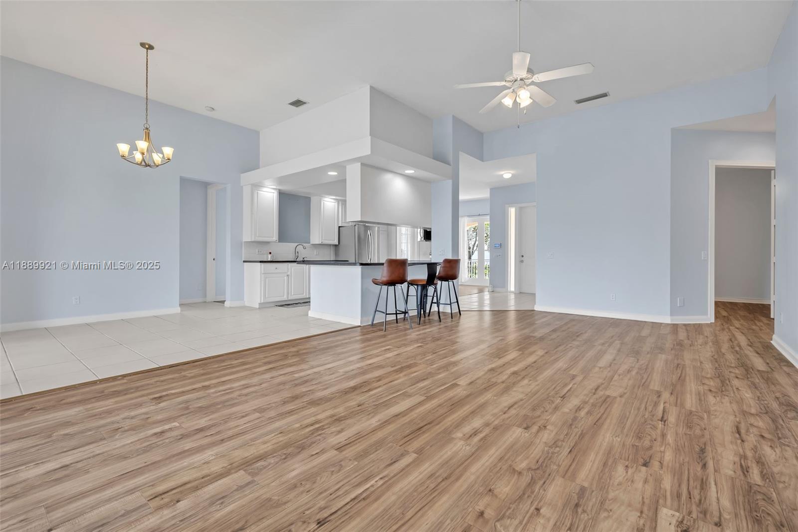 VILLAGEWALK OF WELLINGTON - Residential Lease
