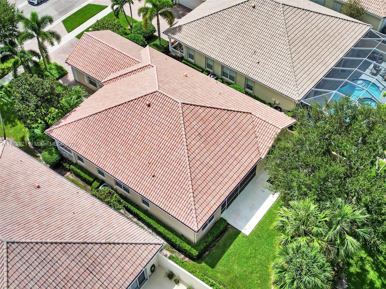 VILLAGEWALK OF WELLINGTON - Residential Lease