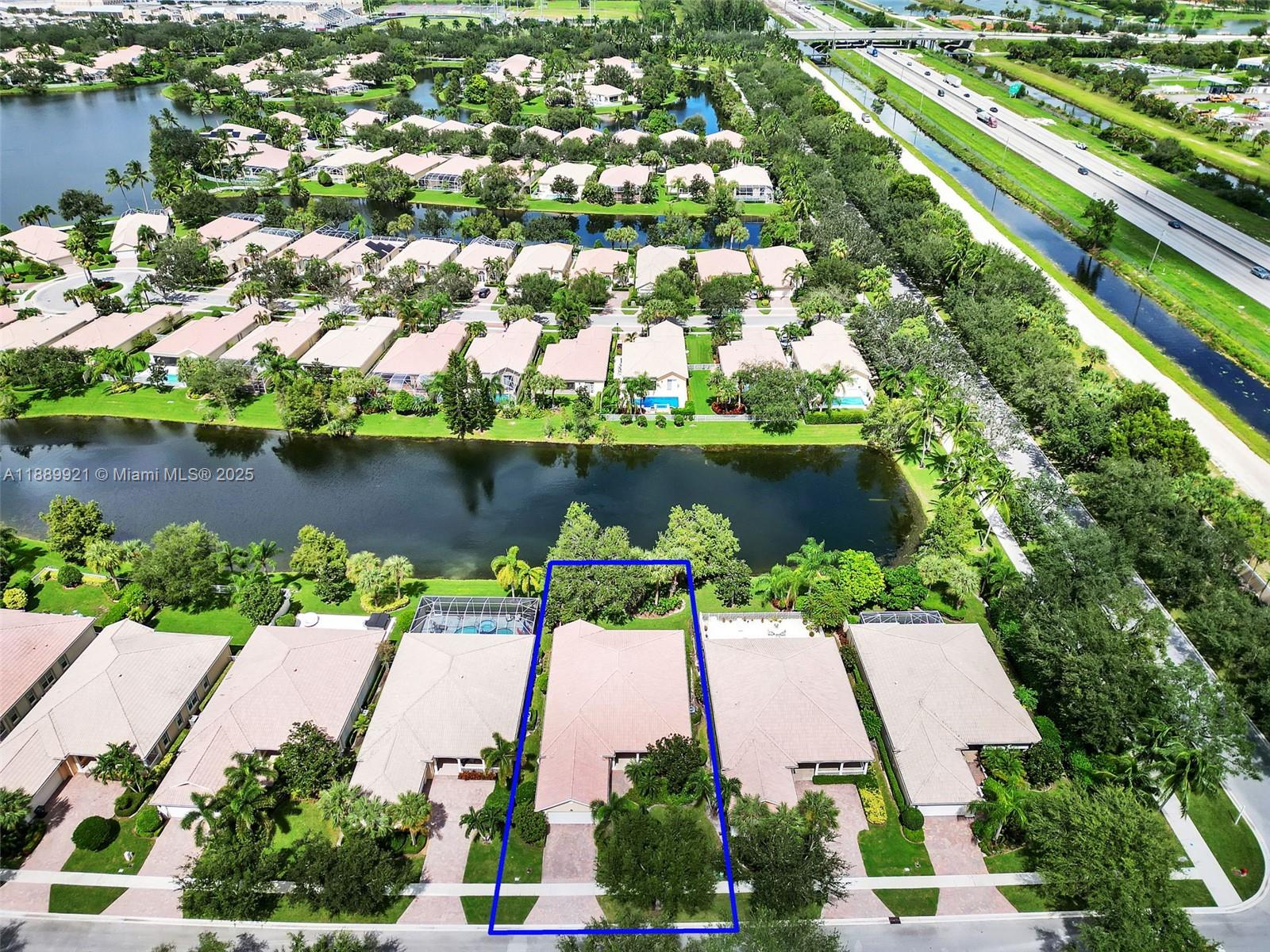 VILLAGEWALK OF WELLINGTON - Residential Lease