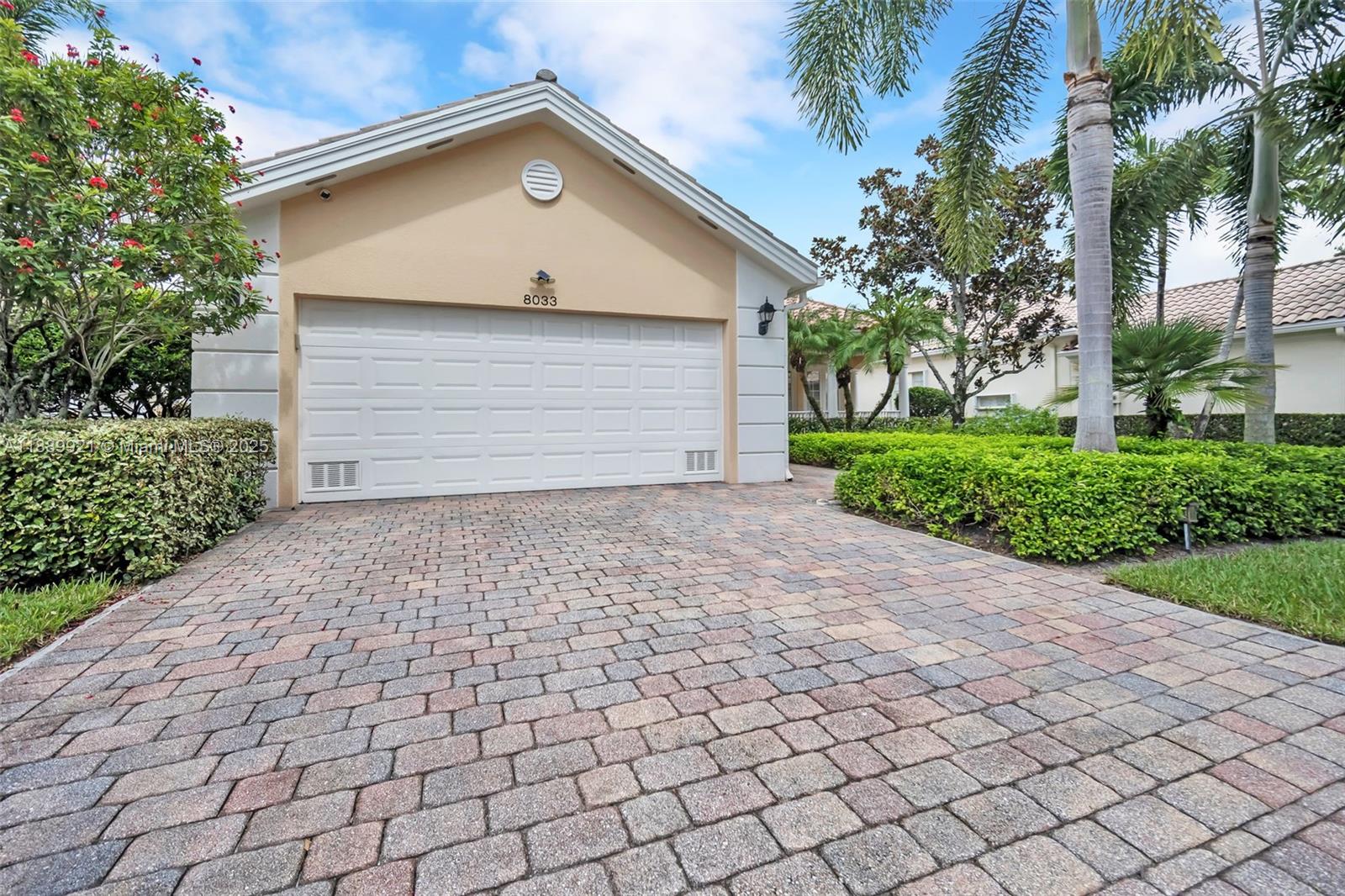 VILLAGEWALK OF WELLINGTON - Residential Lease