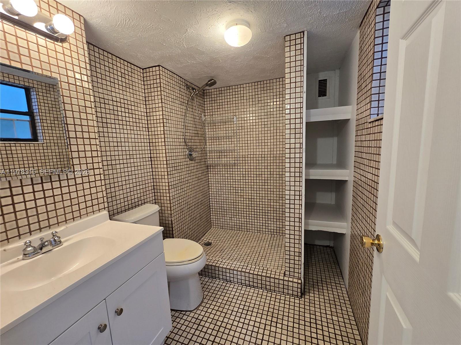 3162 SE Hawthorne St