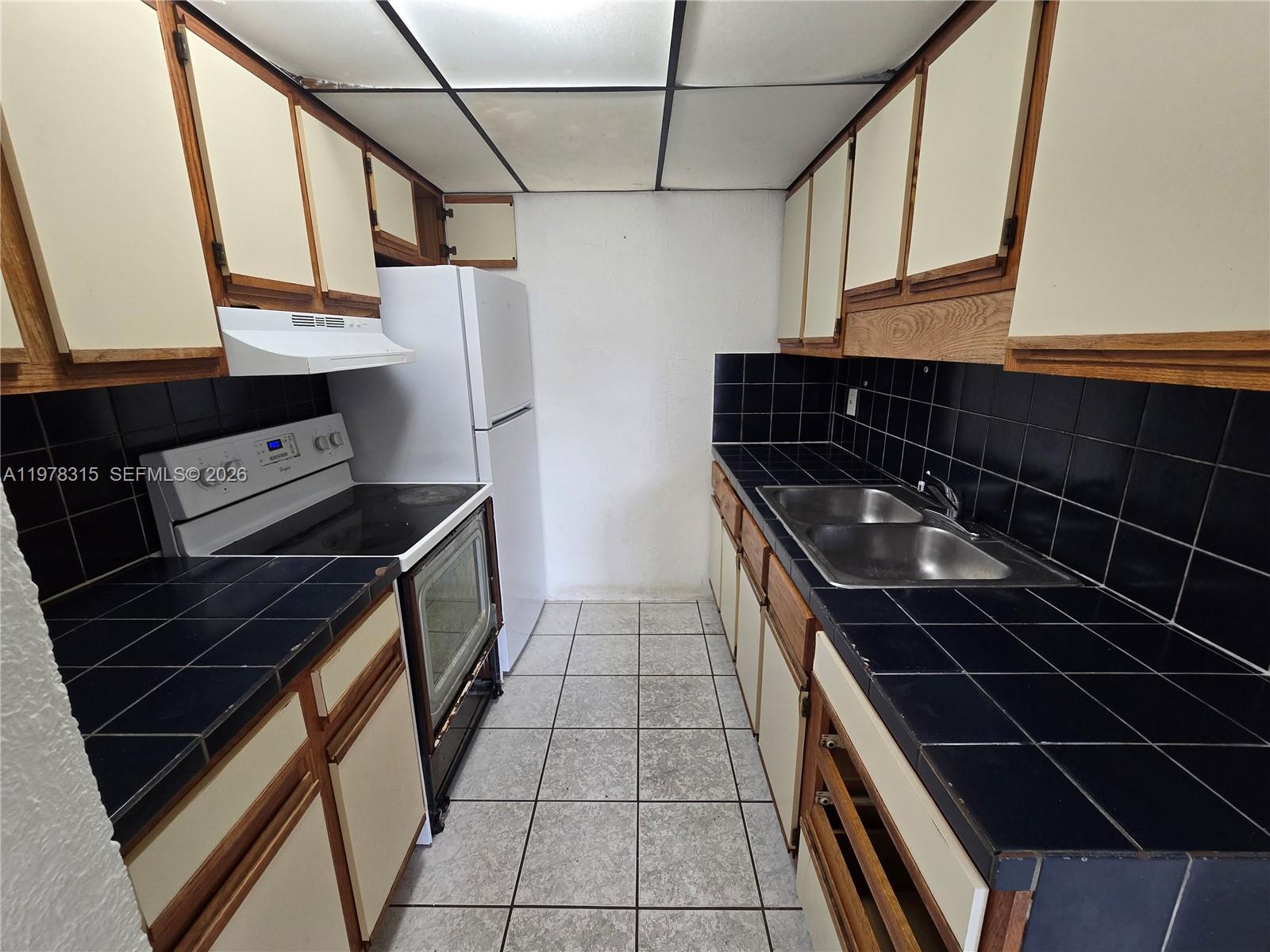 GOLDEN GATE - Residential Income