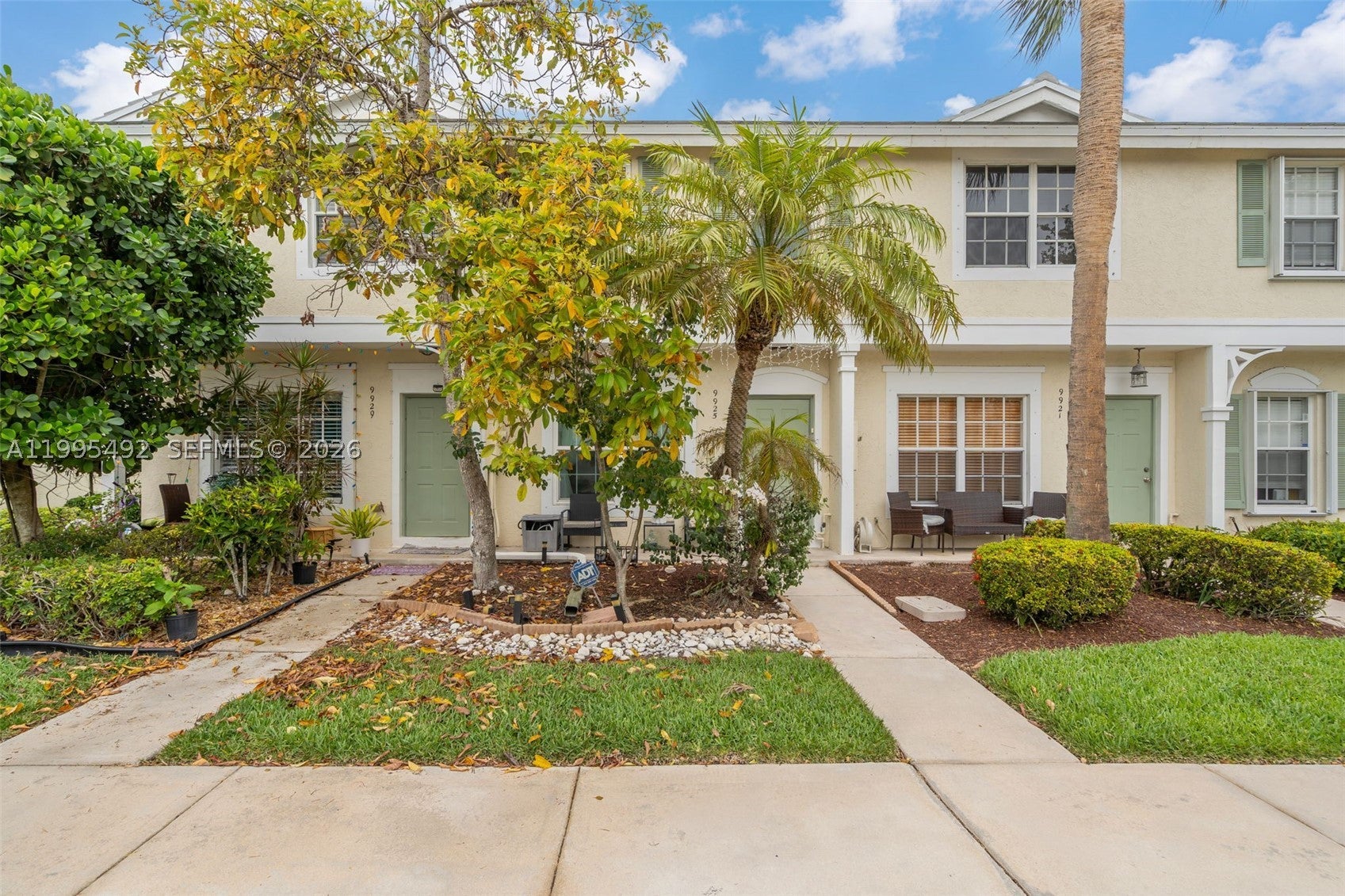9925 NW 57th Mnr, Coral Springs FL 33076