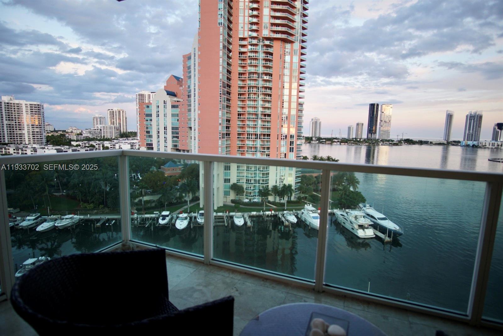 AVENTURA MARINA CONDO NUM - Residential