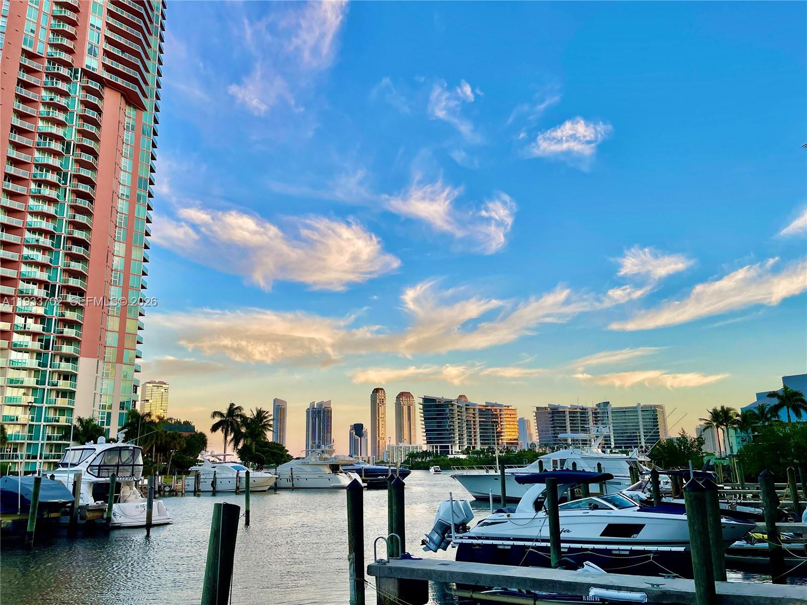 AVENTURA MARINA CONDO NUM - Residential