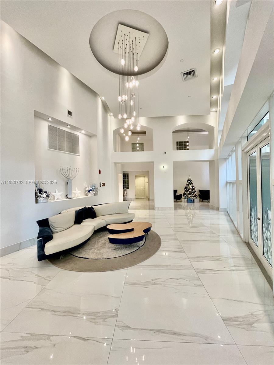 AVENTURA MARINA CONDO NUM - Residential