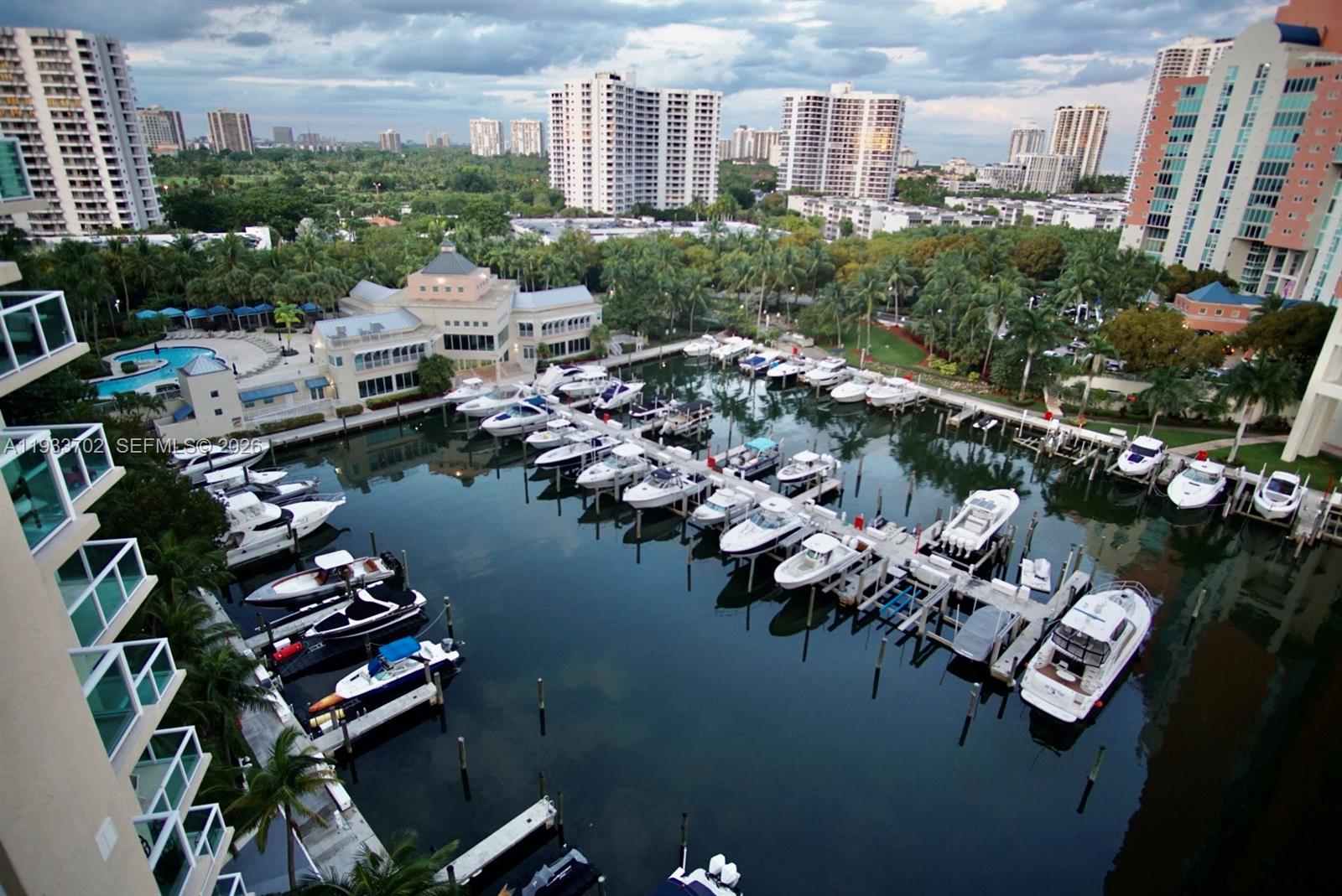 AVENTURA MARINA CONDO NUM - Residential