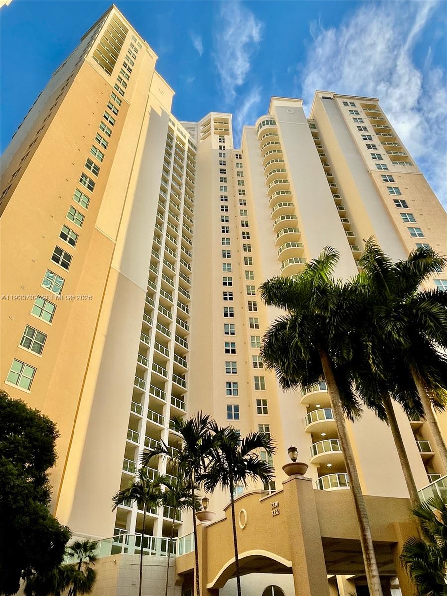 AVENTURA MARINA CONDO NUM - Residential