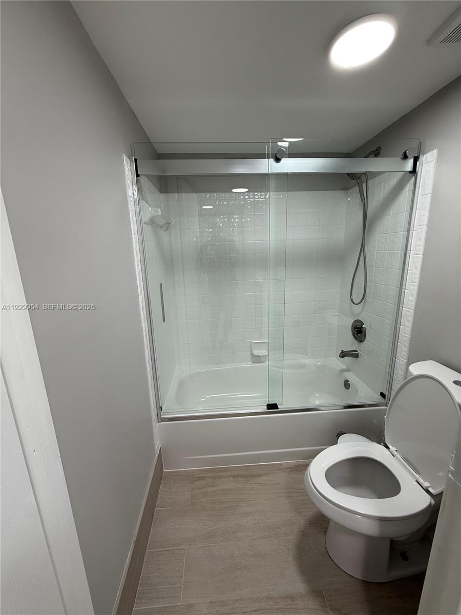 PIERPOINTE FIVE CONDO I - Residential Lease