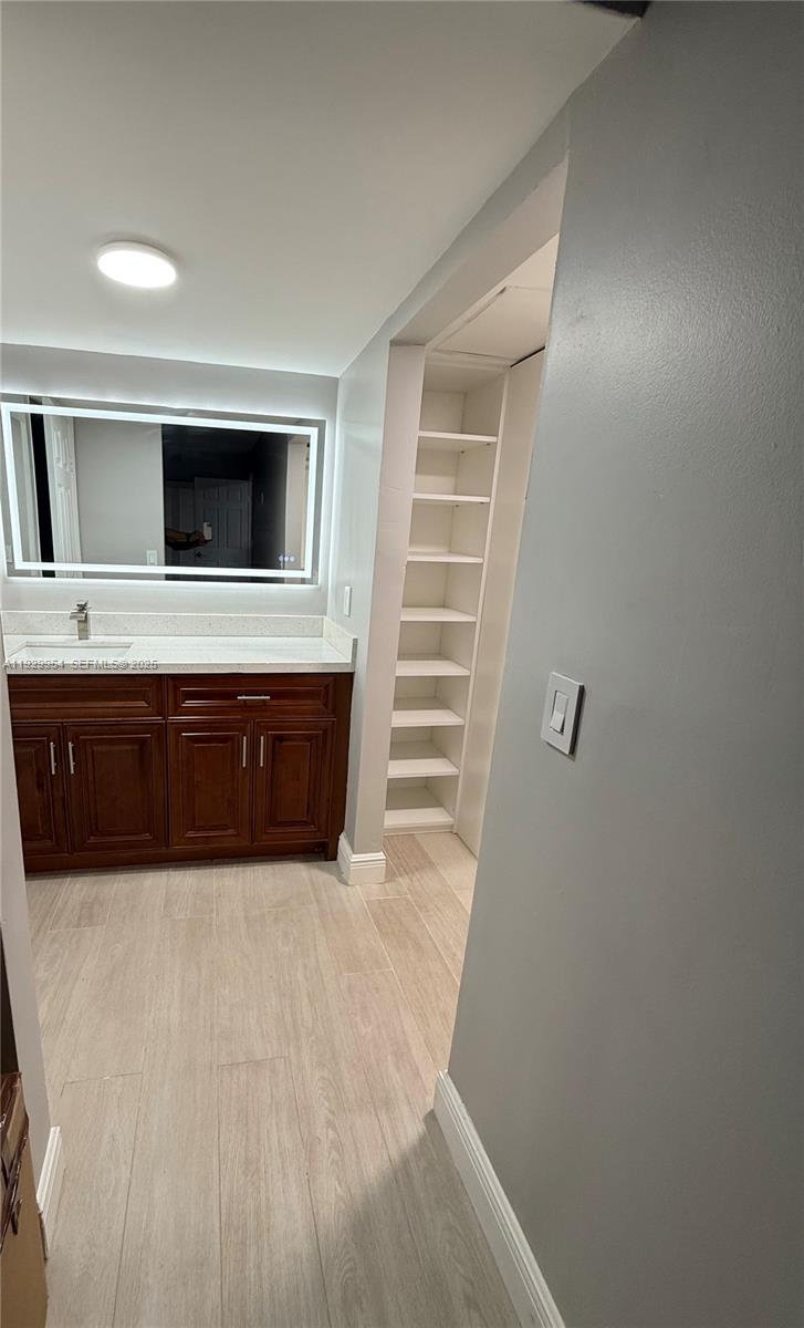 PIERPOINTE FIVE CONDO I - Residential Lease