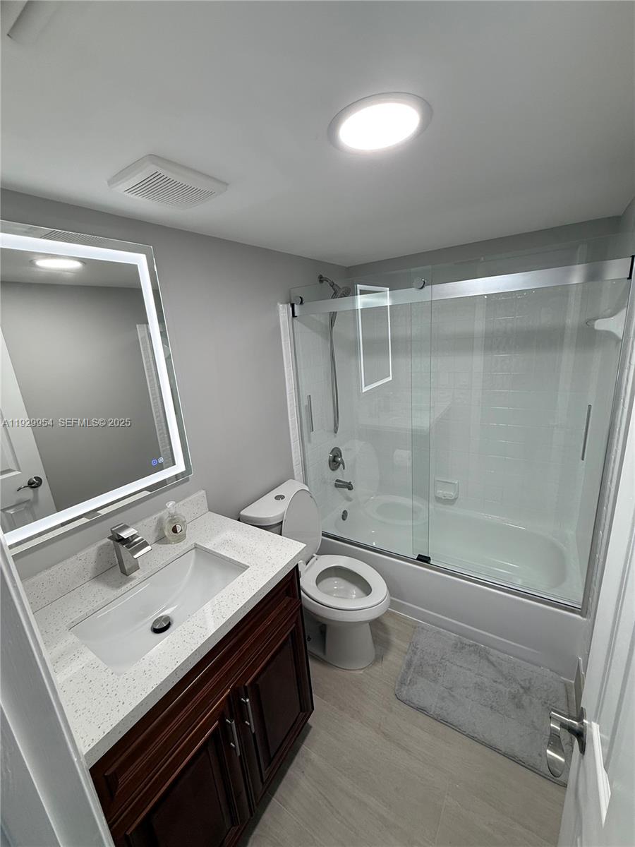 PIERPOINTE FIVE CONDO I - Residential Lease