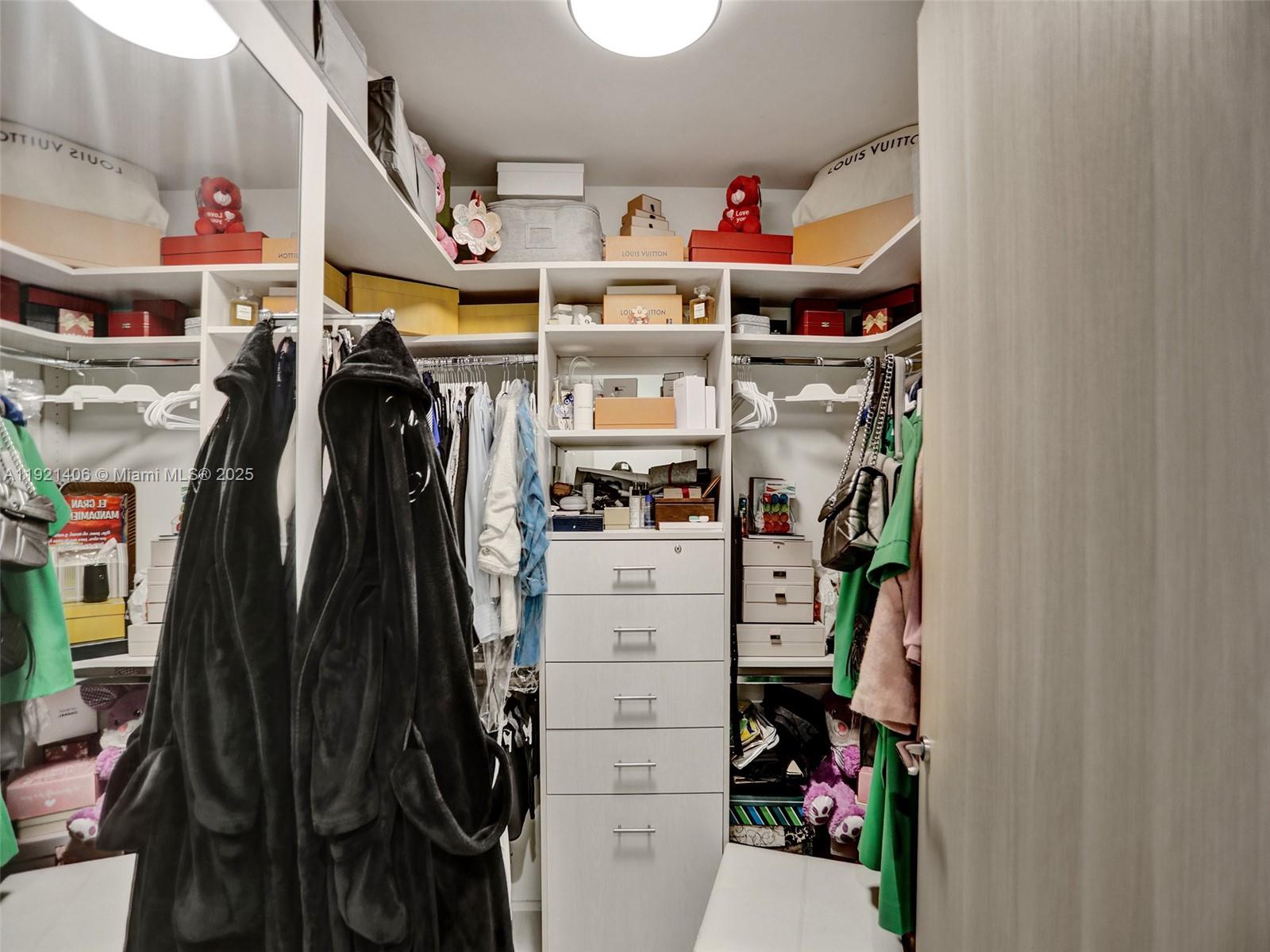 BRICKELL FLATIRON CONDO - Residential Lease