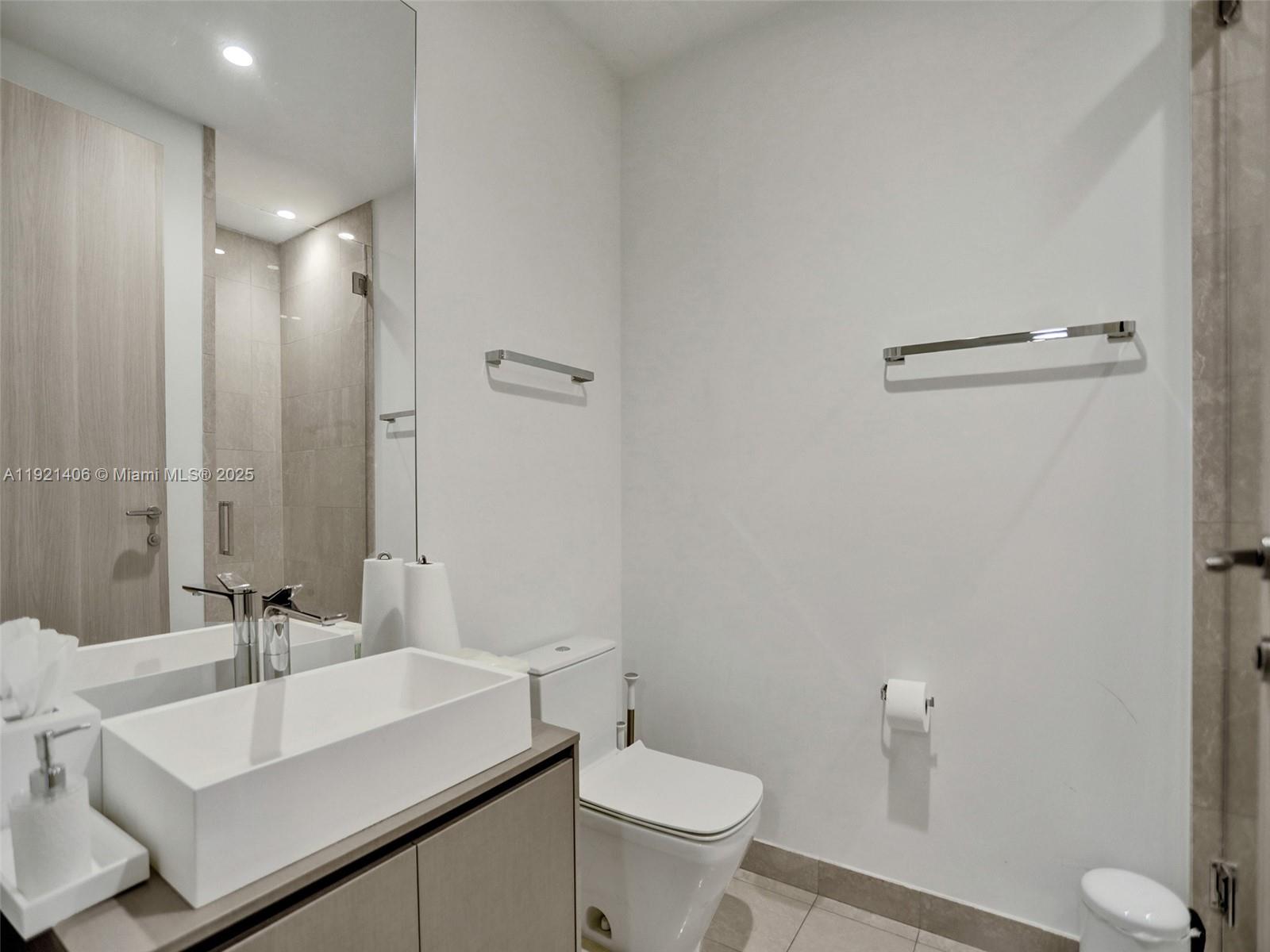 BRICKELL FLATIRON CONDO - Residential Lease