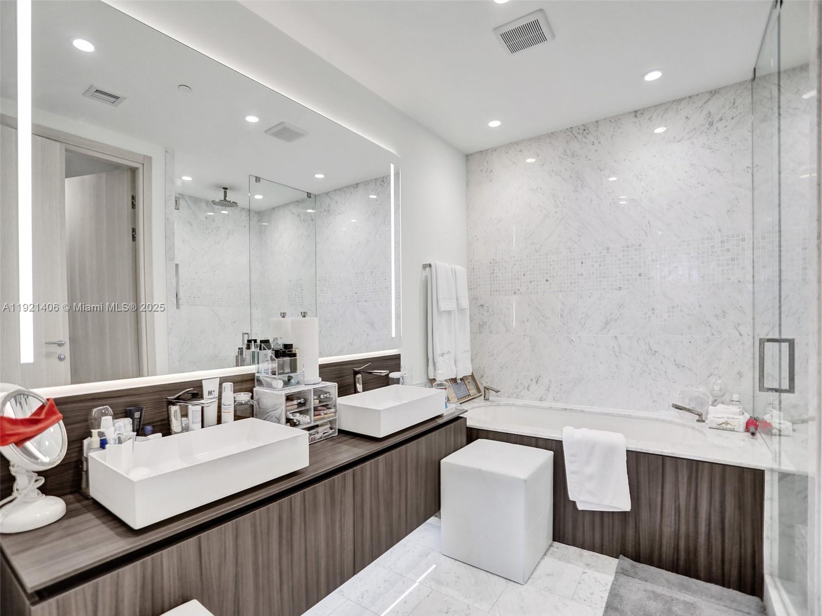 BRICKELL FLATIRON CONDO - Residential Lease