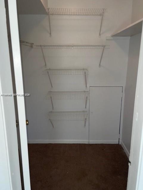 HOLLYBROOK GOLF AND - Residential