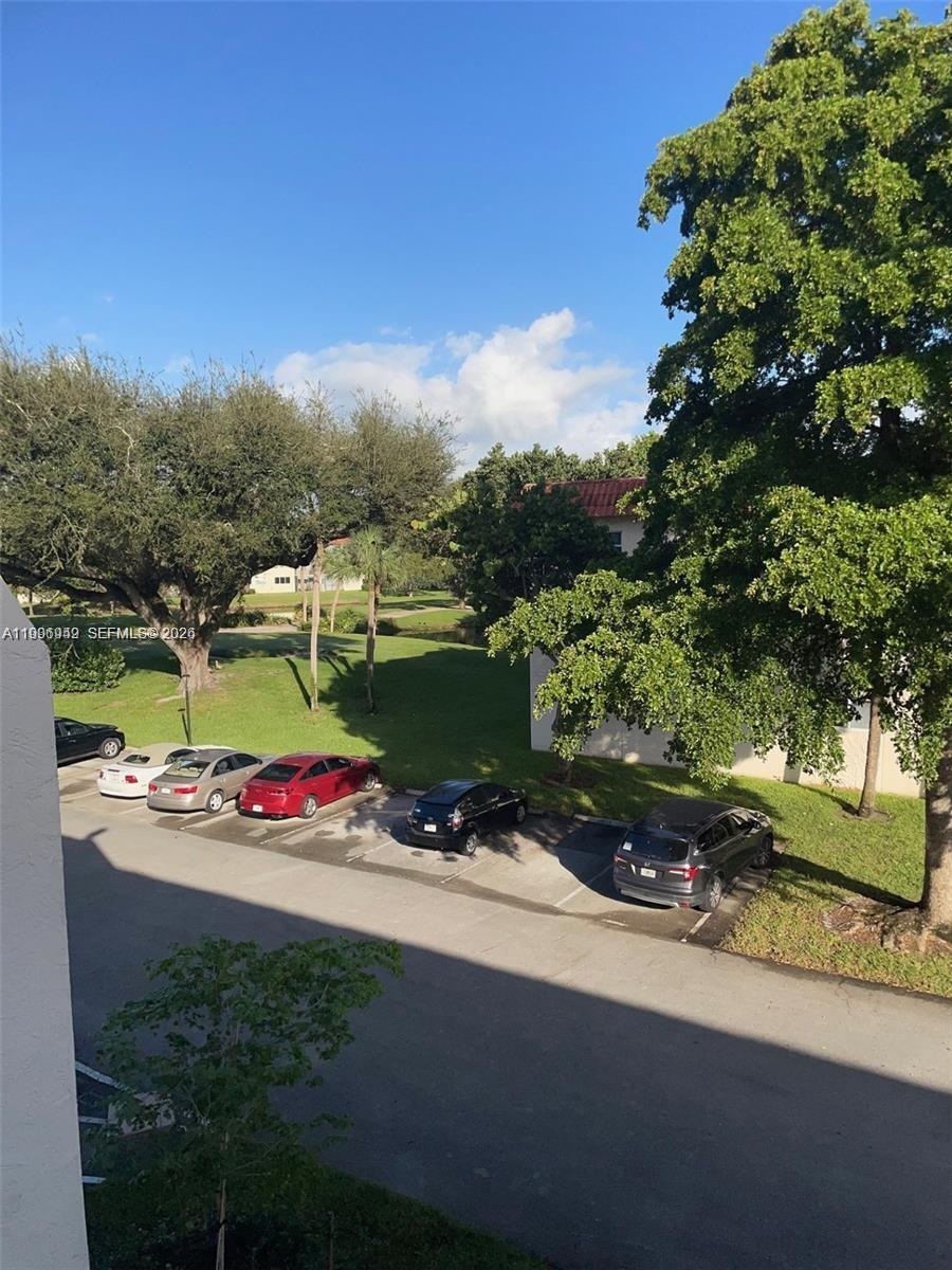 HOLLYBROOK GOLF AND - Residential